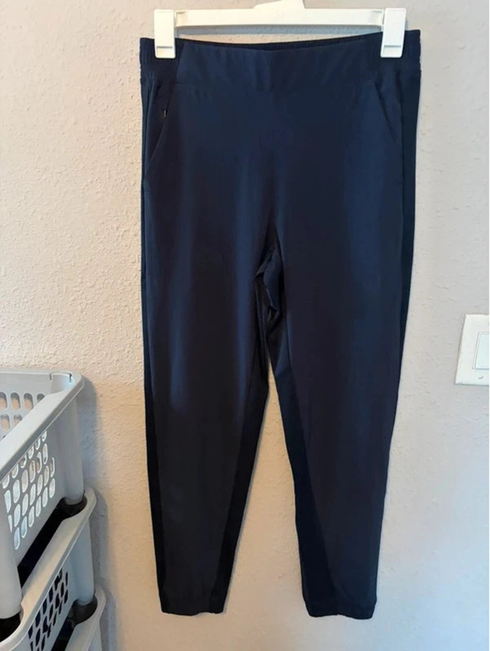 Athleta brooklyn jogger navy 10 Tall